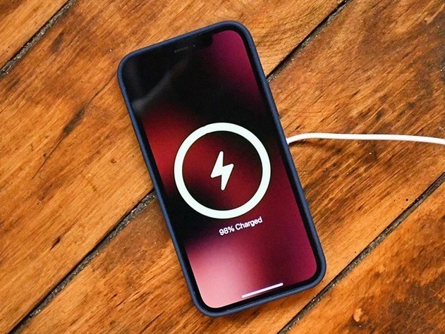 龙里苹果手机维修分享iPhone 12可以随便充电吗 